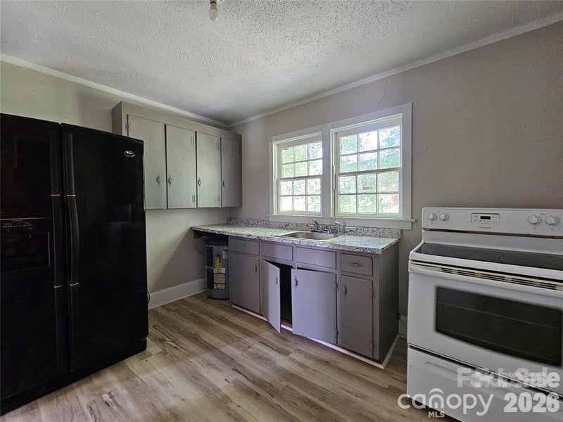 930 S Miller St, Gastonia, NC 28052