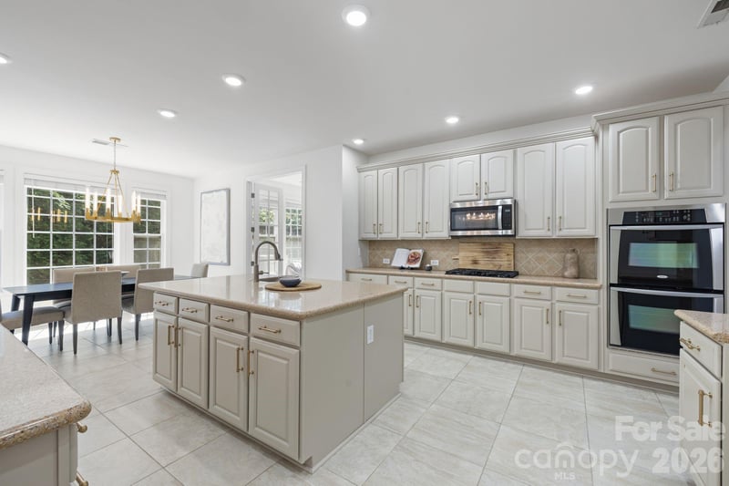 11729 Avaly Ln, Charlotte, NC 28277