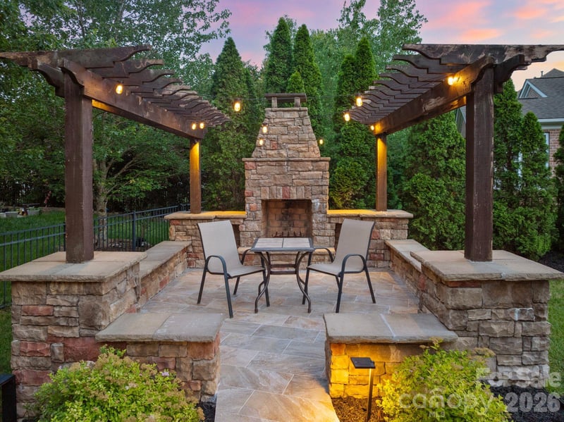 11729 Avaly Ln, Charlotte, NC 28277
