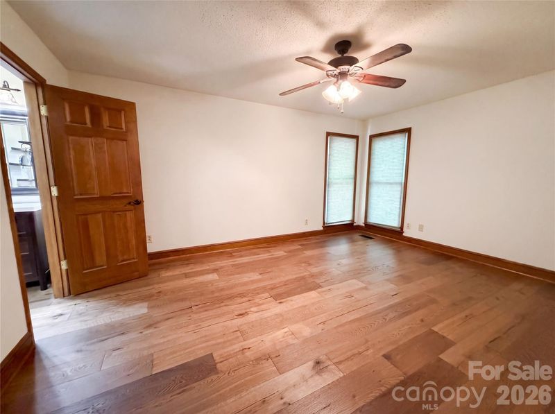 8612 Piccadily Ln, Harrisburg, NC 28075