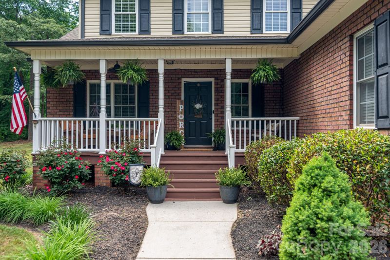 1091 Rollingwood Dr, Claremont, NC 28610