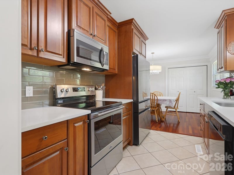 217 Hughey Dr, Gastonia, NC 28056