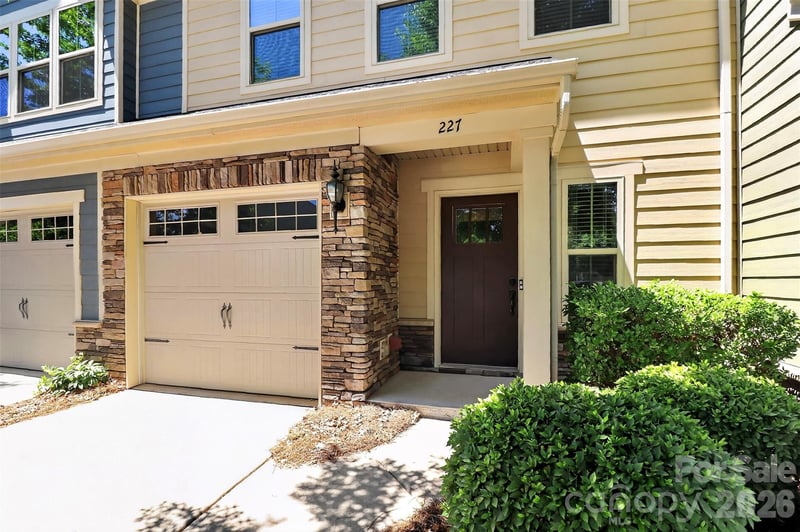 227 Park Meadows Dr, Stallings, NC 28104
