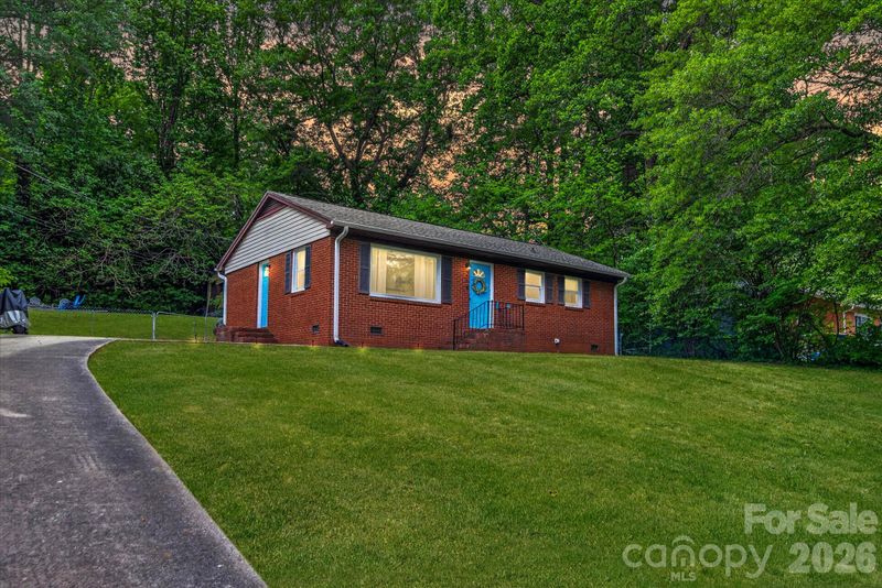 214 Brookwood Rd, Belmont, NC 28012