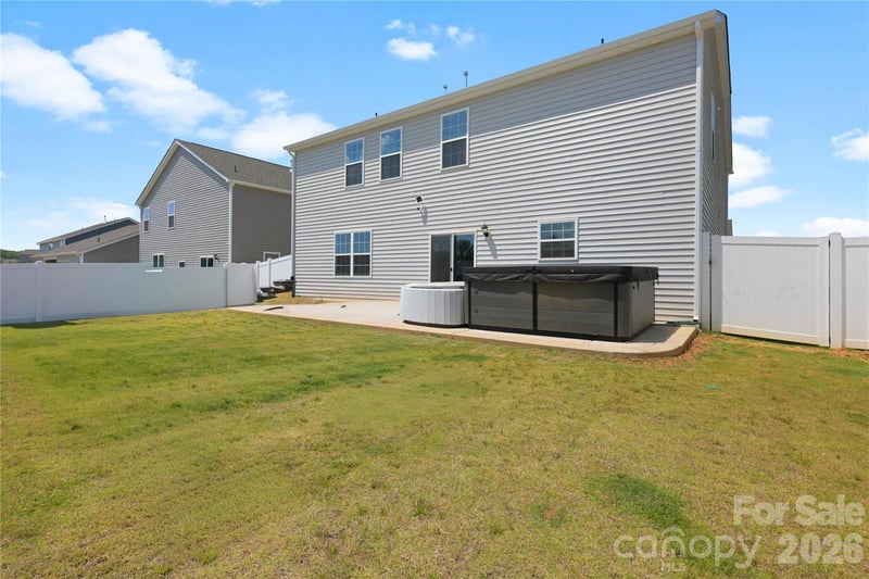 9223 Poquoson Dr, Gastonia, NC 28056