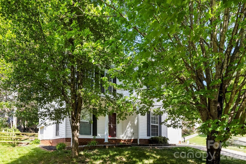 15027 Ashlight Dr, Charlotte, NC 28278