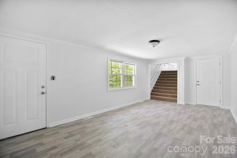 1007 N Fork Rd, Barnardsville, NC 28709