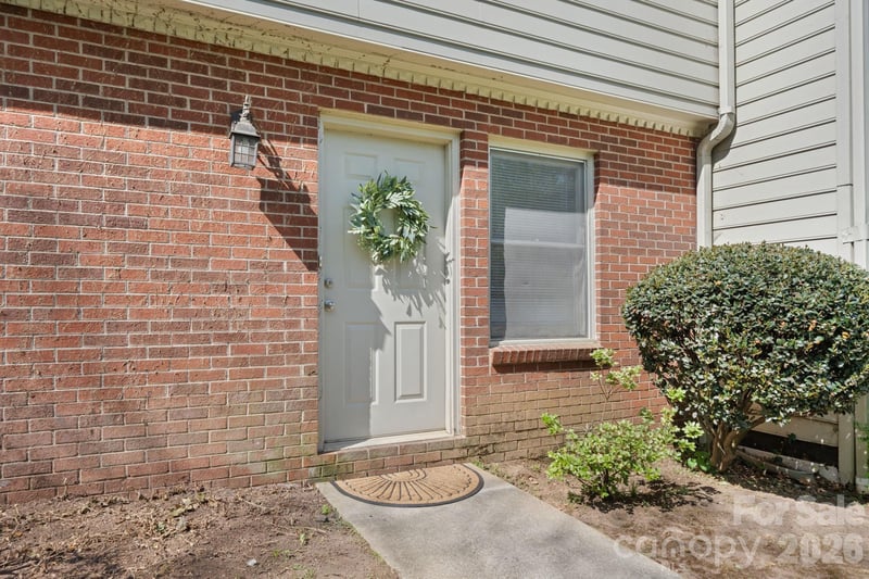 239 13th Avenue Pl NW #6, Hickory, NC 28601