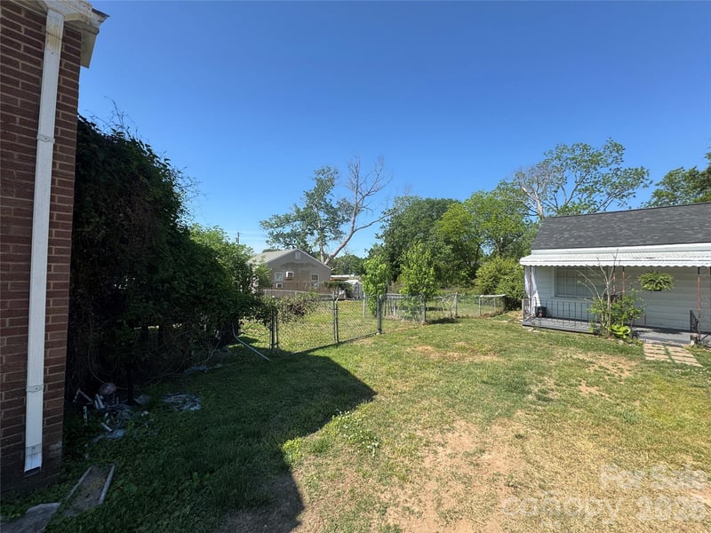 1405 Hickory Grove Rd, Gastonia, NC 28056