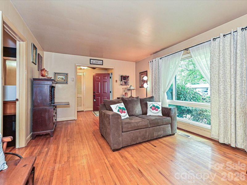 720 Aintree Rd, Charlotte, NC 28215