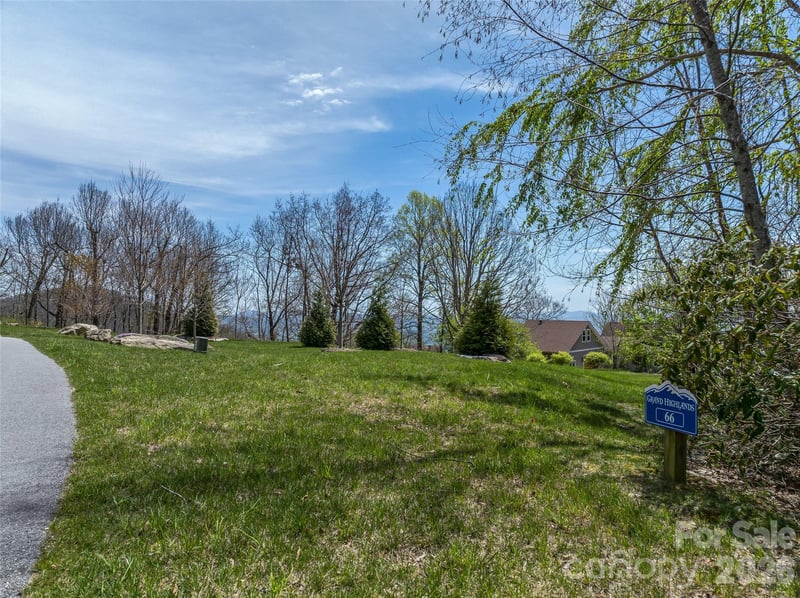 88 Autumn Ridge Ln #66, Hendersonville, NC 28792