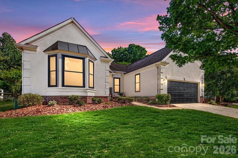 2843 Redfield Dr, Charlotte, NC 28270