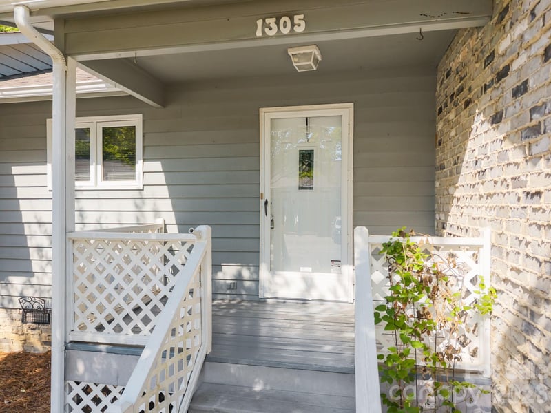 1305 Wellington Hills Cir, Salisbury, NC 28147