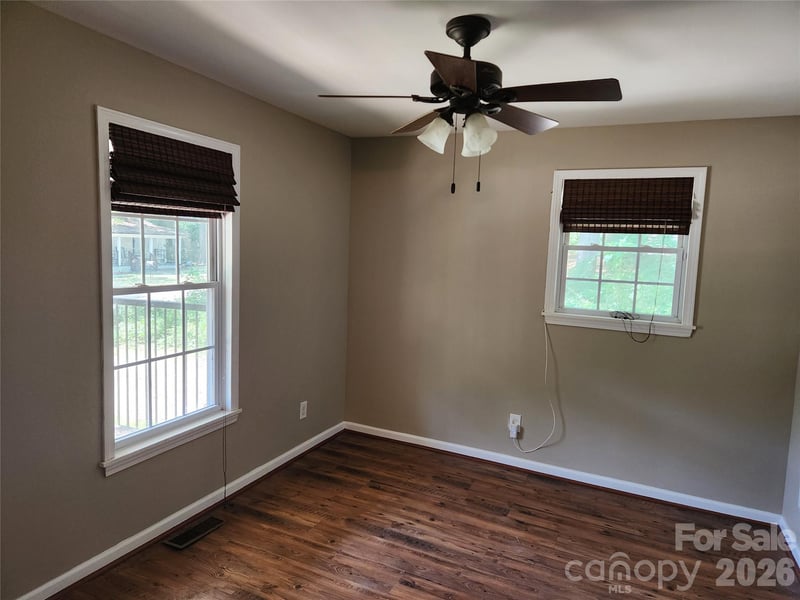 1404 W Mauney Ave, Gastonia, NC 28052
