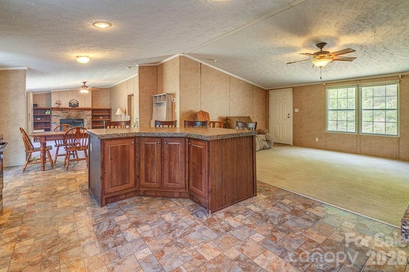248 Blackberry Inn Rd, Weaverville, NC 28787
