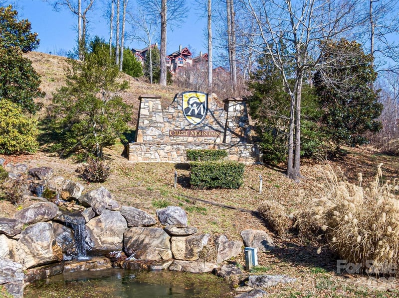 92 Chimney Crest Dr, Asheville, NC 28806