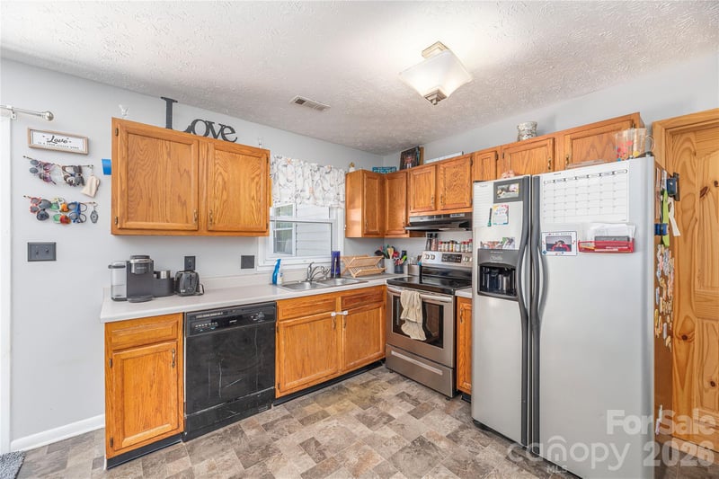 20 Lionel Pl, Asheville, NC 28806