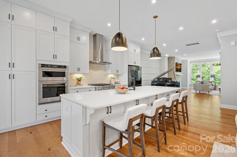 2543 Deacon Ave, Charlotte, NC 28204