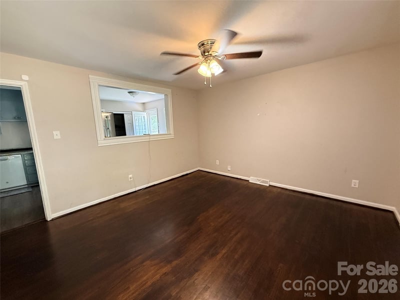 1120 Claremont Rd, Charlotte, NC 28214