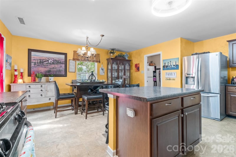 3248 Pikes Peak Dr, Gastonia, NC 28052