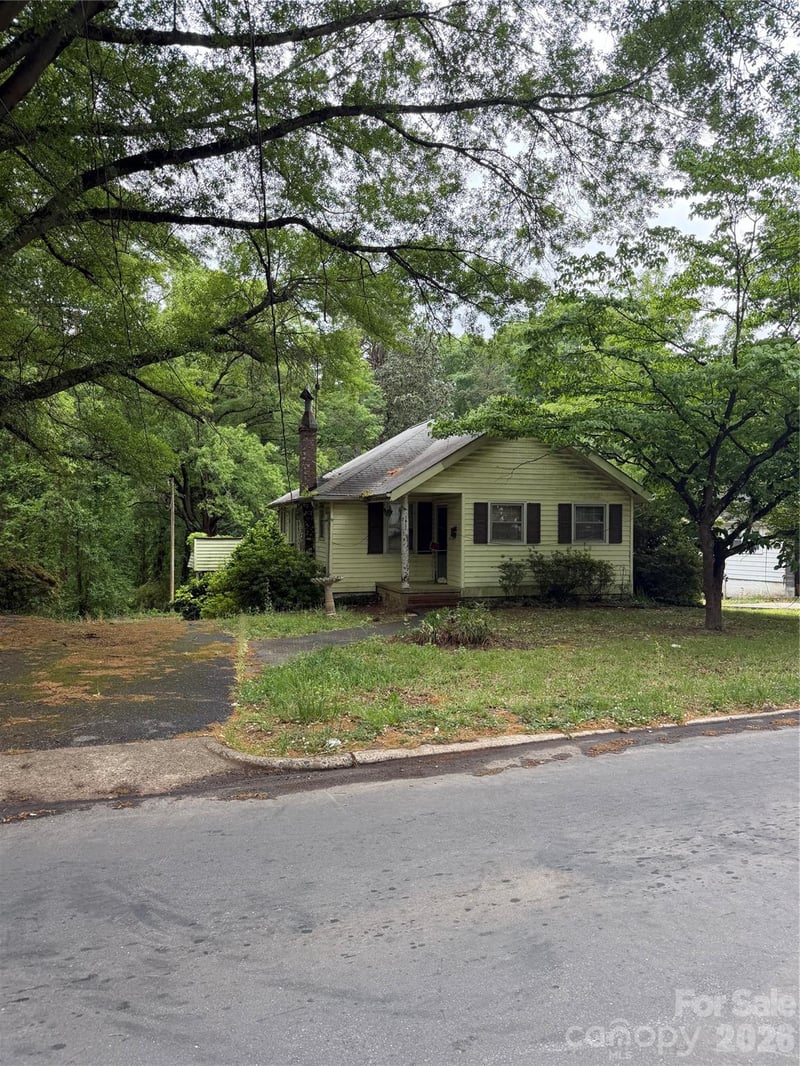 1611 W Fifth Ave, Gastonia, NC 28052