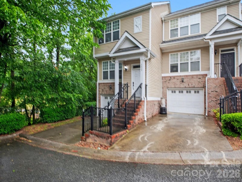 6450 Terrace View Ct, Charlotte, NC 28269
