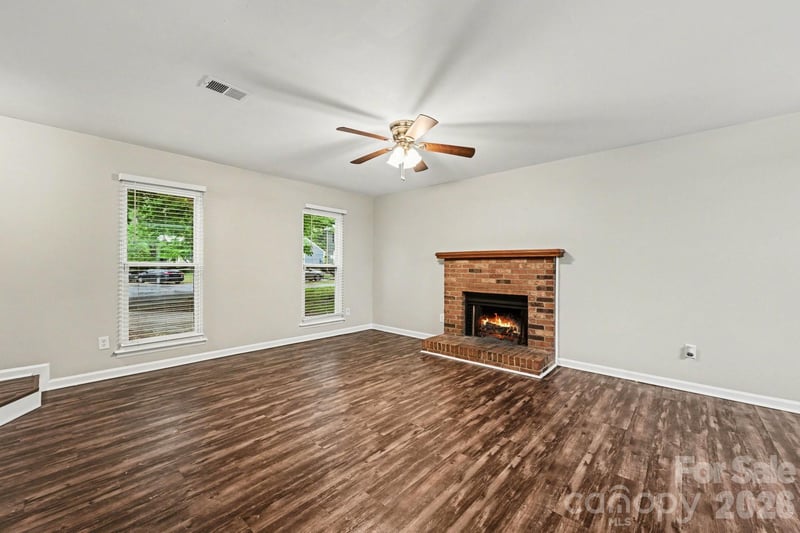 8800 Royal Scot Ln, Charlotte, NC 28227