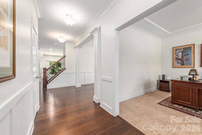 10020 Michael Crossing Dr, Charlotte, NC 28213