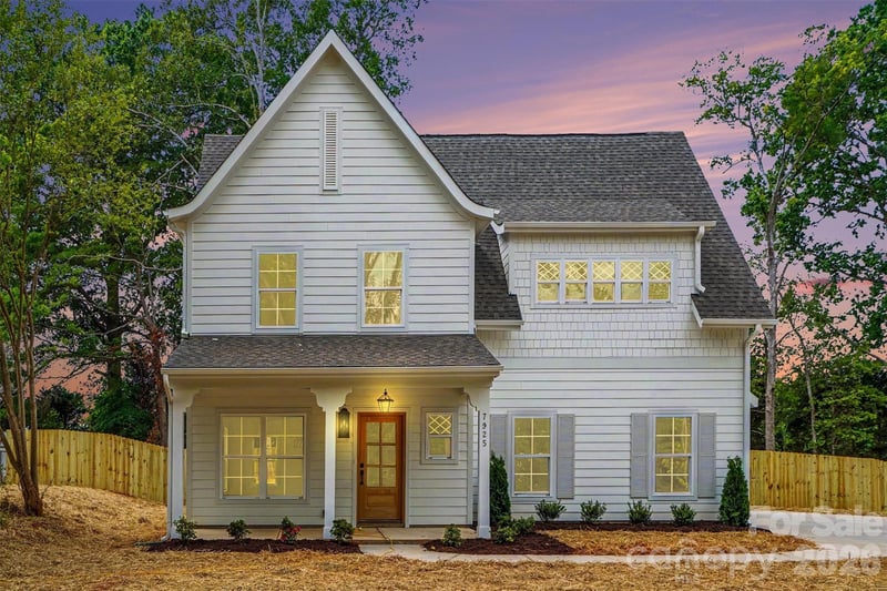 7925 Large Oak Ln, Mint Hill, NC 28227