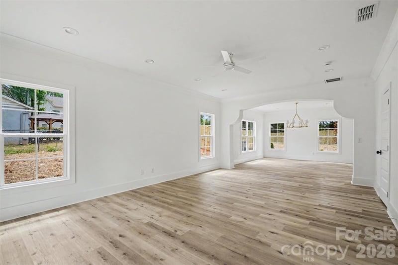7925 Large Oak Ln, Mint Hill, NC 28227