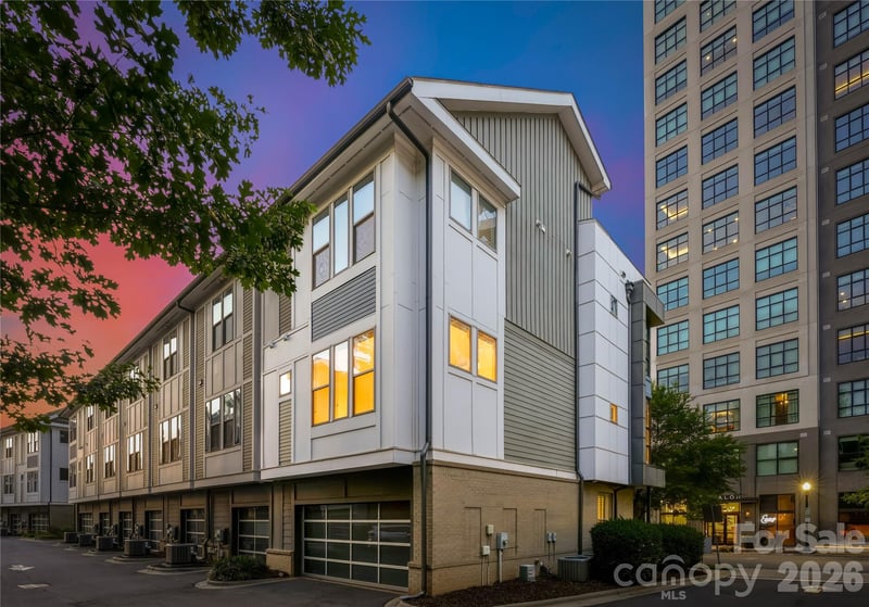 211 Doggett St, Charlotte, NC 28203