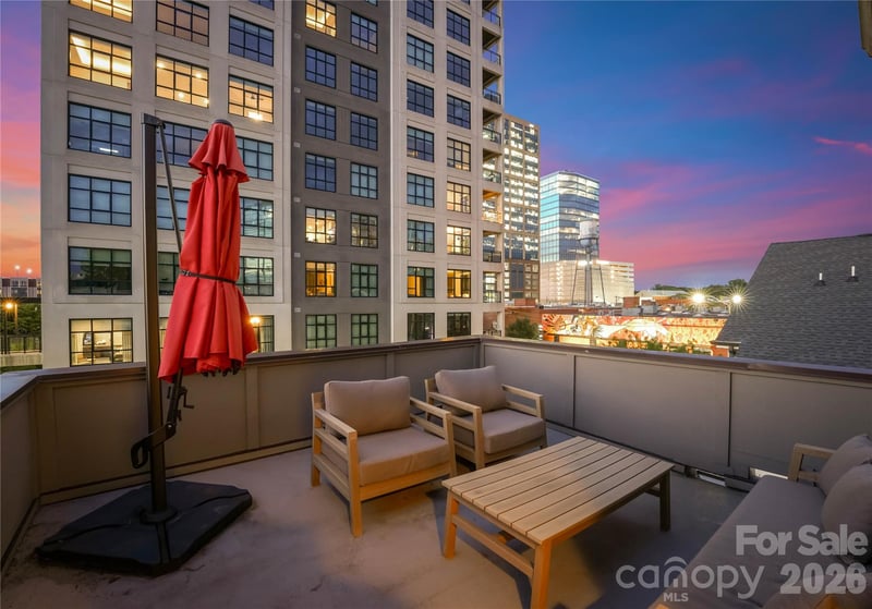 211 Doggett St, Charlotte, NC 28203