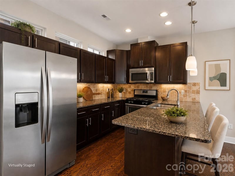 951 Warren Burgess Ln, Charlotte, NC 28205