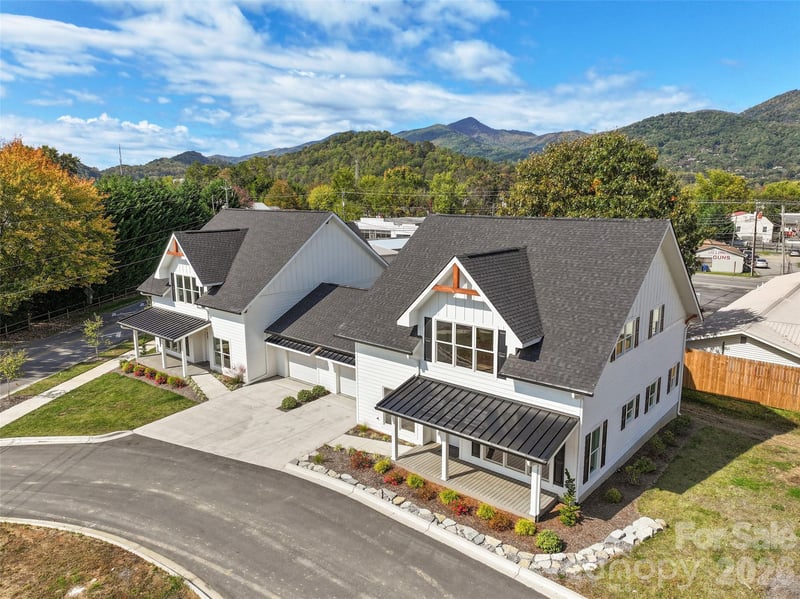11 and 15 Riemar Ln, Waynesville, NC 28786