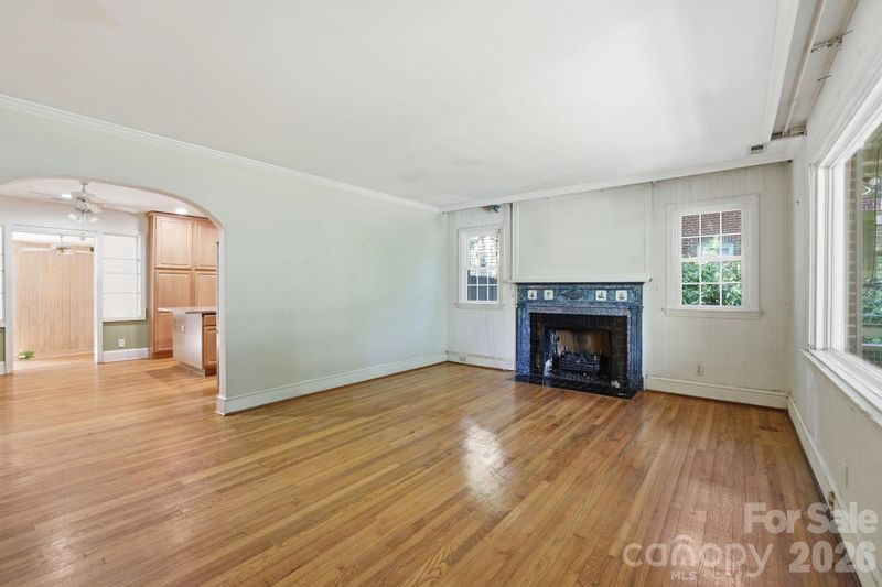 200 Altondale Ave, Charlotte, NC 28207