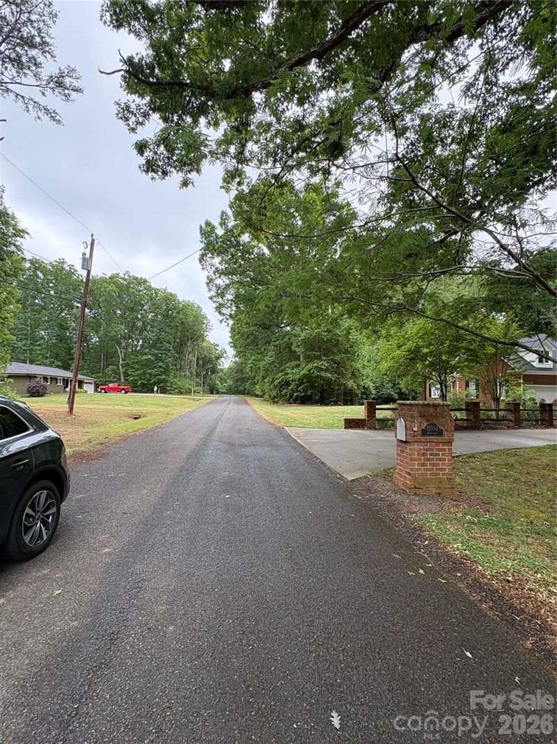 12335 Hartwood Rd, Midland, NC 28107