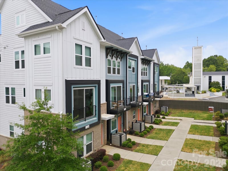 2140 Electric Ln, Charlotte, NC 28205