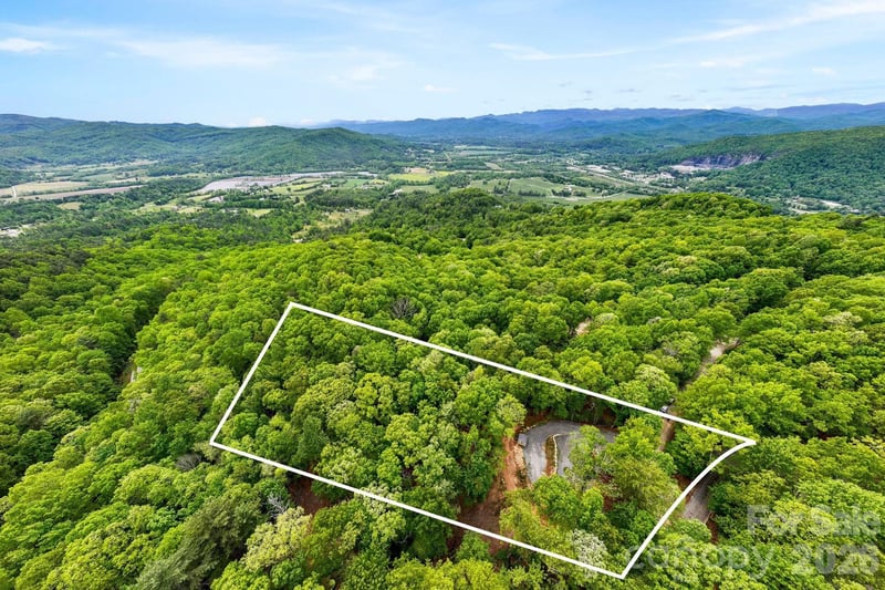 137 Bird Song Rd #3, Penrose, NC 28766