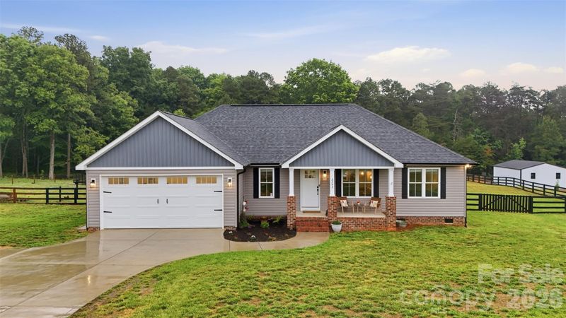 2343 Shoal Rd, Crouse, NC 28033