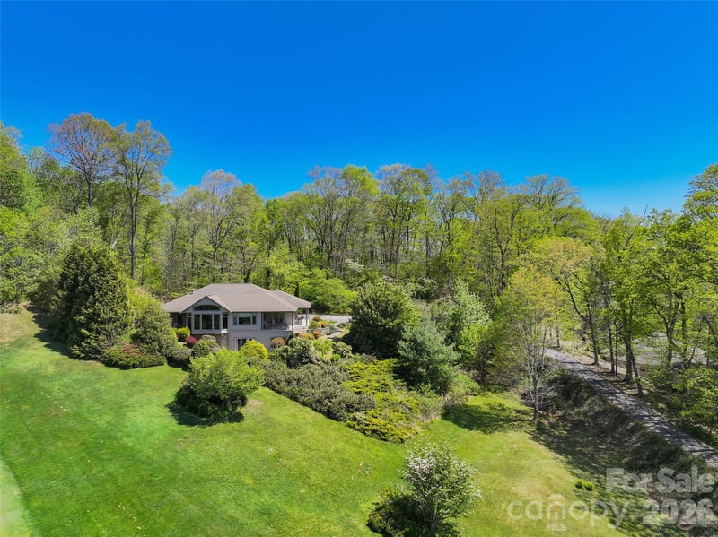 78 Banker Dr, Waynesville, NC 28786