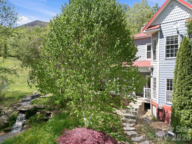 2225 Bald Creek Rd, Clyde, NC 28721