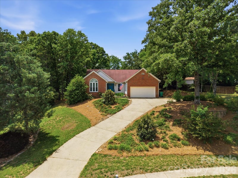 10314 Rougemont Ln, Charlotte, NC 28277