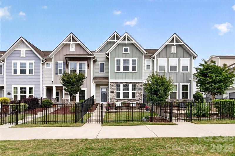 2510 Lydia Ave, Charlotte, NC 28205