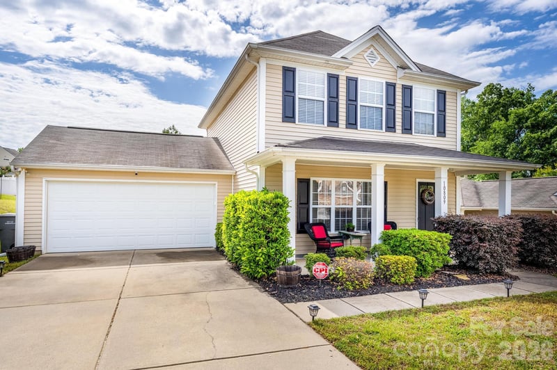 10809 Traders Ct, Davidson, NC 28036