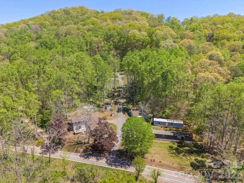 290 Hookers Gap Rd, Candler, NC 28715