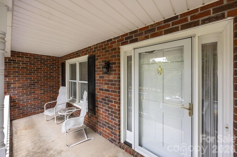 11331 Mendora Dr, Charlotte, NC 28215
