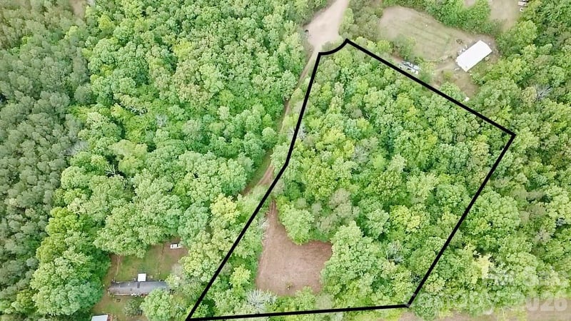 2115 Kisatchie Dr, Hickory Grove, SC 29717