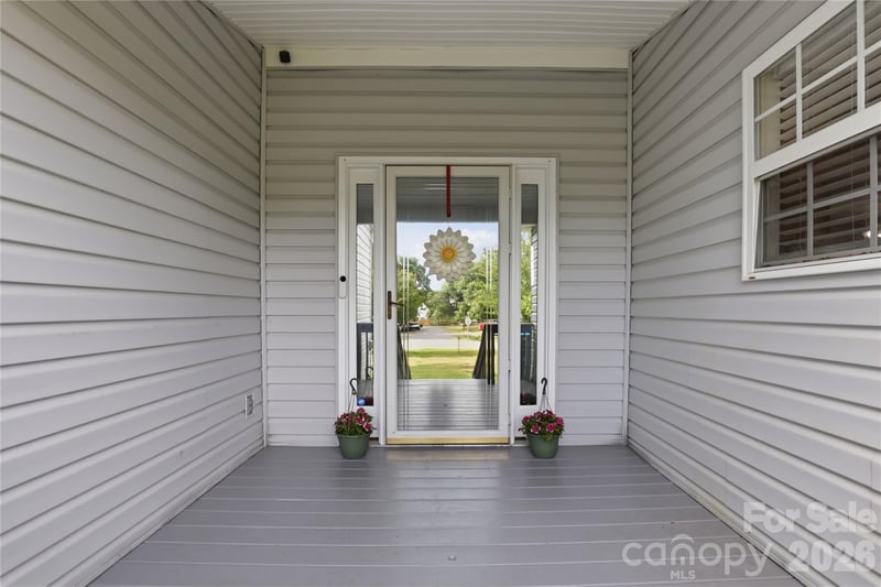 1689 Willowbrook Dr, Fort Mill, SC 29708