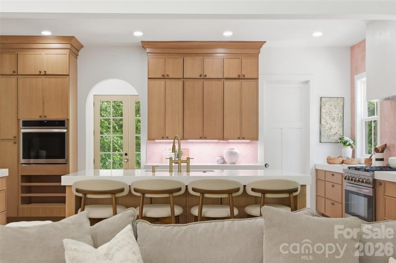 1321 Gateshead Ln, Matthews, NC 28105