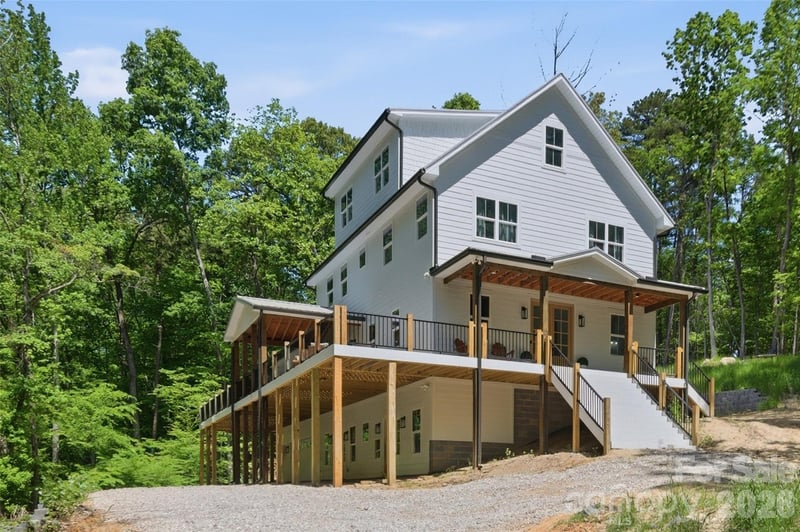 1321 Gateshead Ln, Matthews, NC 28105